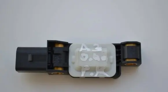 Audi A3 S3 8P Airbag deployment crash/impact sensor 1T0955651A