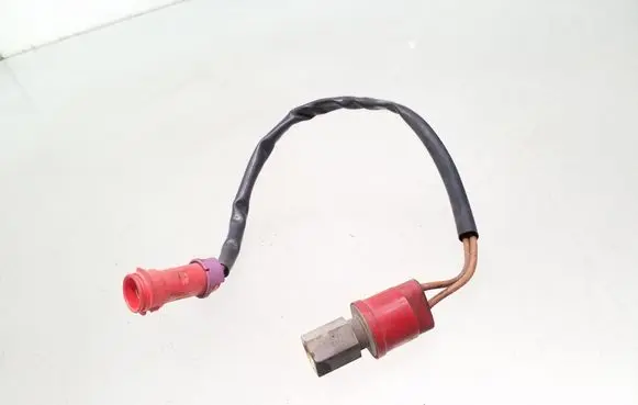 Audi A6 S6 C4 4A Air conditioning (A/C) pressure sensor 8A0959482AA