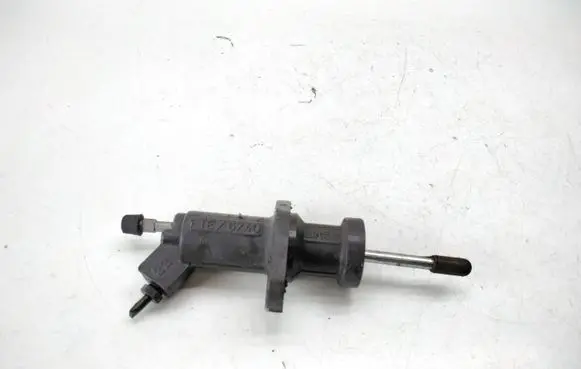 BMW 3 E46 Clutch master cylinder FTE76740