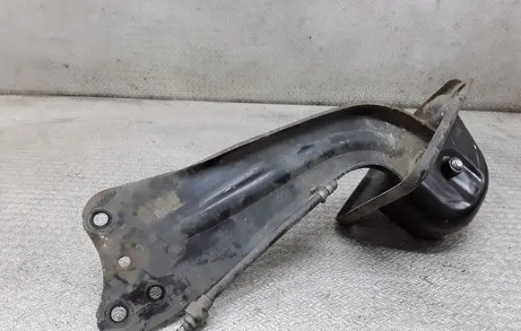 Rear control arm