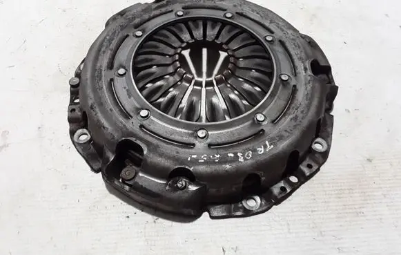 Renault Trafic II (X83) Pressure plate 8200828472