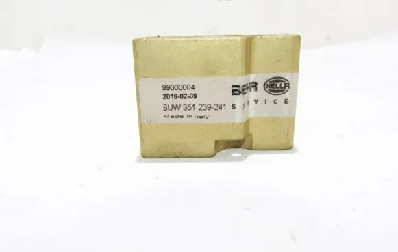 Seat Toledo II (1M) Air conditioning (A/C) expansion valve 8UW351239241