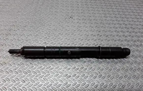 Audi A6 S6 C5 4B Fuel injector 059130201E 0432133836