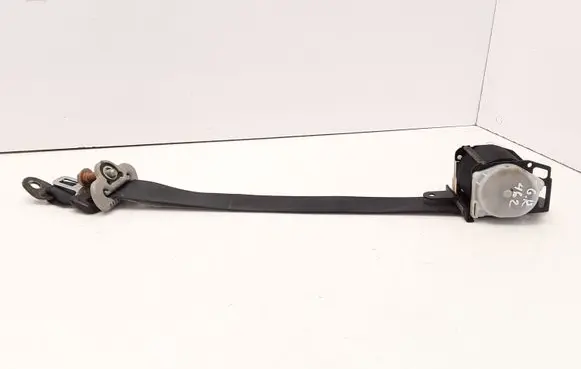 Mitsubishi Lancer Rear seatbelt E40432152 0432152