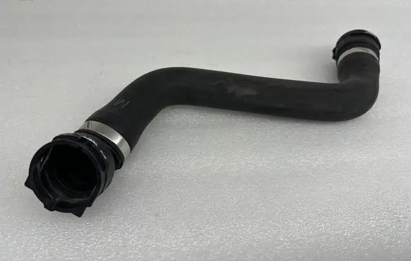 BMW 5 F10 F11 Engine coolant pipe/hose 7809821 123784143