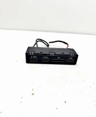 Audi Q8 USB socket connector 4N0035736A
