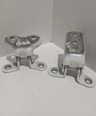 Toyota C-HR I Front door hinge set 