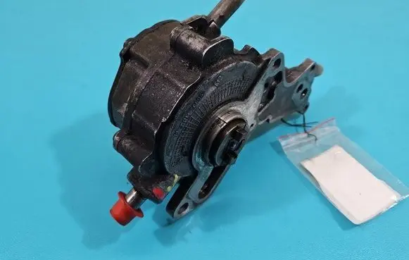 Audi A4 S4 B6 8E 8H Vacuum pump 038145209E IMPRK1492180
