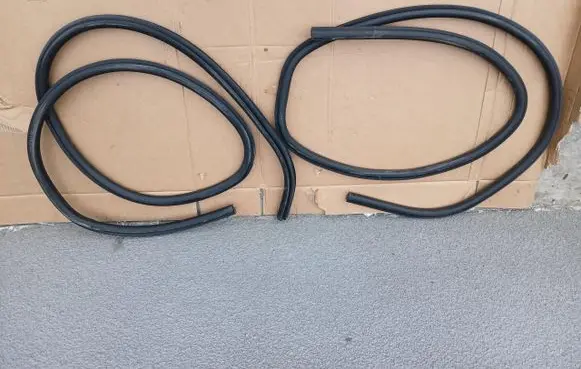 Ford Focus Front door rubber seal 