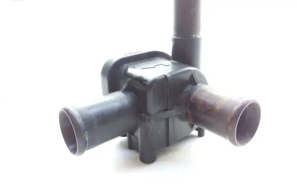 Toyota Corolla E110 Engine coolant pipe/hose RA12U