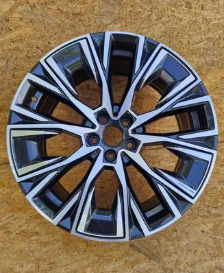 BMW i4 R20 alloy rim 8747310