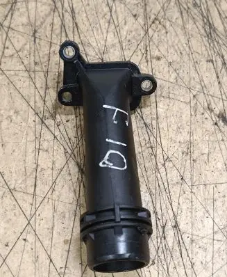 BMW 5 F10 F11 Engine coolant pipe/hose 1112781070703 11127810707 7810707