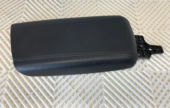 Alfa Romeo Stelvio Armrest 01561484120