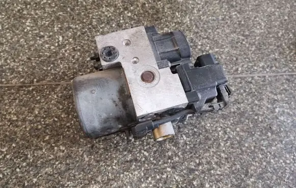 Audi A4 S4 B5 8D ABS Pump 0273004132