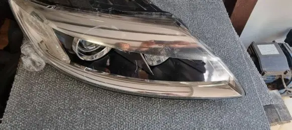 Audi Q7 4L Headlight/headlamp 7L6941329A