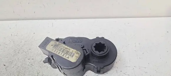 Renault Kadjar Air flap motor/actuator 277325401R