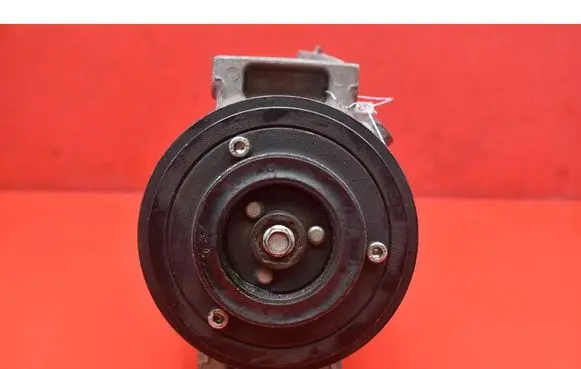 Volkswagen Jetta V Air conditioning (A/C) compressor (pump) 72440449