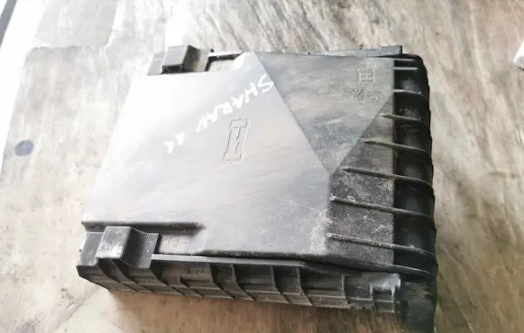 Volkswagen Sharan Fuse box cover 1K0937132G 1K0937132F