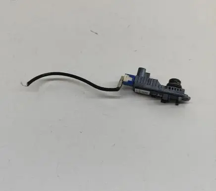 Tesla Model Y Side fender camera 110061900C