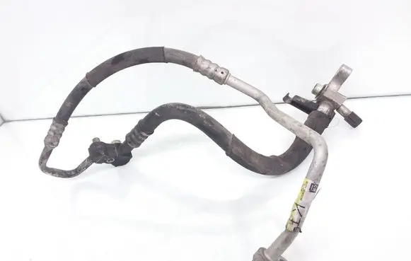 Air conditioning (A/C) pipe/hose