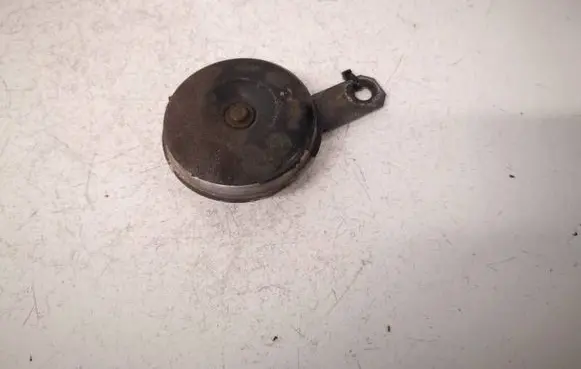 Toyota RAV 4 (XA30) Horn signal E130030