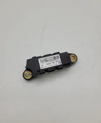 Mercedes-Benz CLS C219 Airbag deployment crash/impact sensor 0018209126