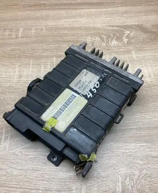 Volkswagen PASSAT B3 Engine control unit/module ECU 443907311B 0261200261