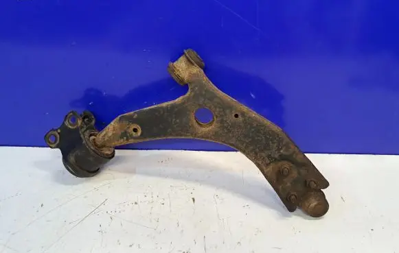 Volvo S40 Front lower control arm/wishbone 31277464