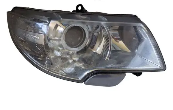 Skoda Superb B6 (3T) Headlight/headlamp 3T1941016C 1EL24704702