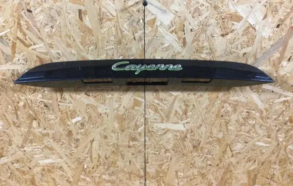 Porsche Cayenne (9Y0 9Y3) Trunk door license plate light bar 9Y0827574B