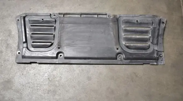 Mercedes-Benz GLE W167 Engine splash shield/under tray A1675200200