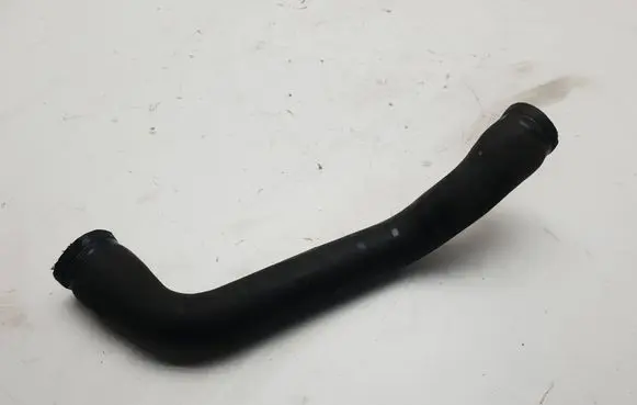 Volvo XC90 Engine coolant pipe/hose 30680913