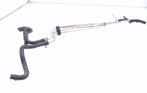 Volkswagen Touran I Fuel line/pipe/hose 