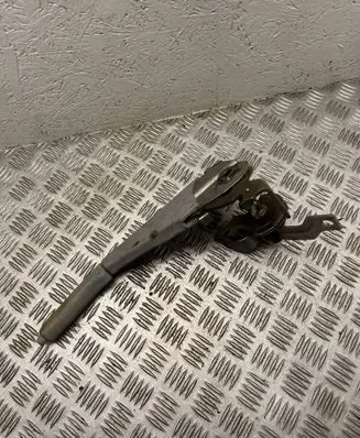 Mitsubishi Pajero Sport I Handbrake/parking brake lever assembly