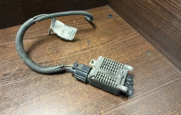 Ford Focus Heater blower fan relay 940002904