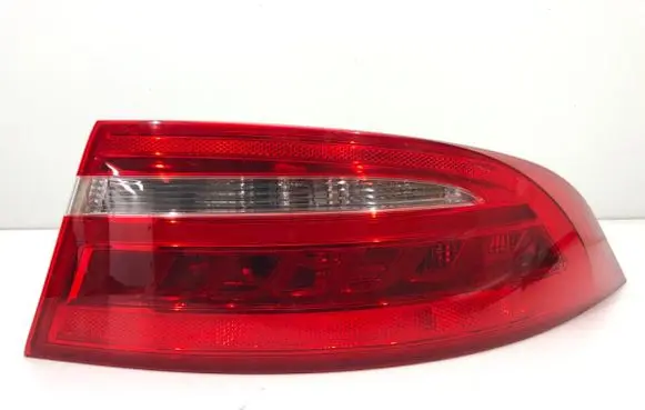 Jaguar XE Rear/tail lights