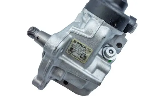 Audi A4 S4 B8 8K Fuel injection high pressure pump 0445010529 002002000572R 002002001412R