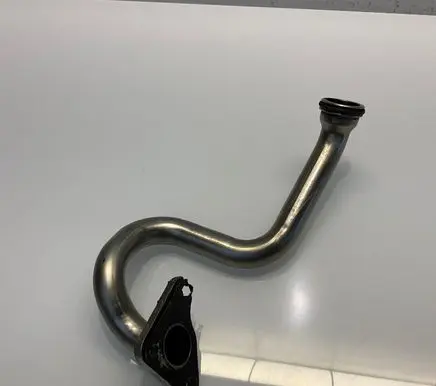 Mercedes-Benz E W212 EGR valve line/pipe/hose A6421401608 6421401608