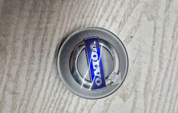 Volvo V70 Original wheel cap 30748052 VLB0011 30666913