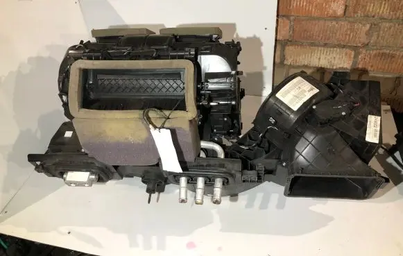 BMW X5 F15 Interior heater climate box assembly 123159