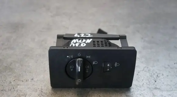 Ford Mondeo Mk III Light switch 1S7T13A024BB