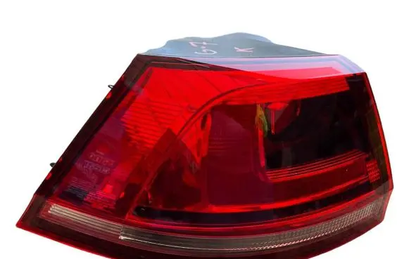 Volkswagen Golf VII Rear/tail lights 5G9945095A 90040669