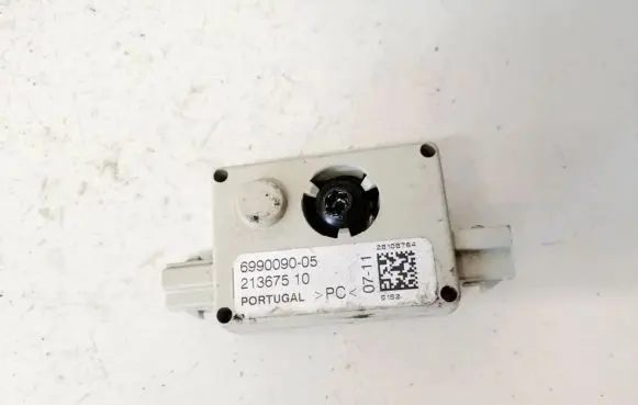 Antenna control unit