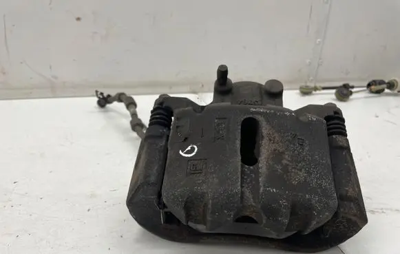Opel Insignia B Front brake caliper