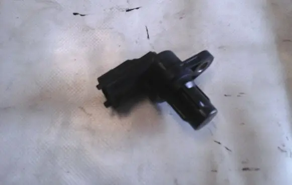 Camshaft position sensor