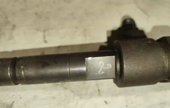 Fuel injector