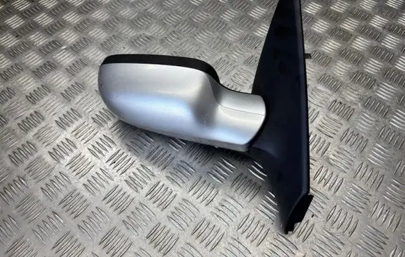 Renault Megane II Front door electric wing mirror E90111051