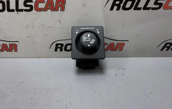 Land Rover Freelander Wing mirror switch YUH100270