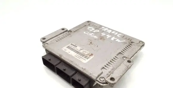 Renault Trafic II (X83) Engine control unit/module 8200204836 0281010632