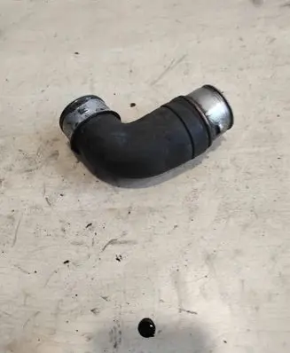 Volkswagen Golf V Intercooler hose/pipe